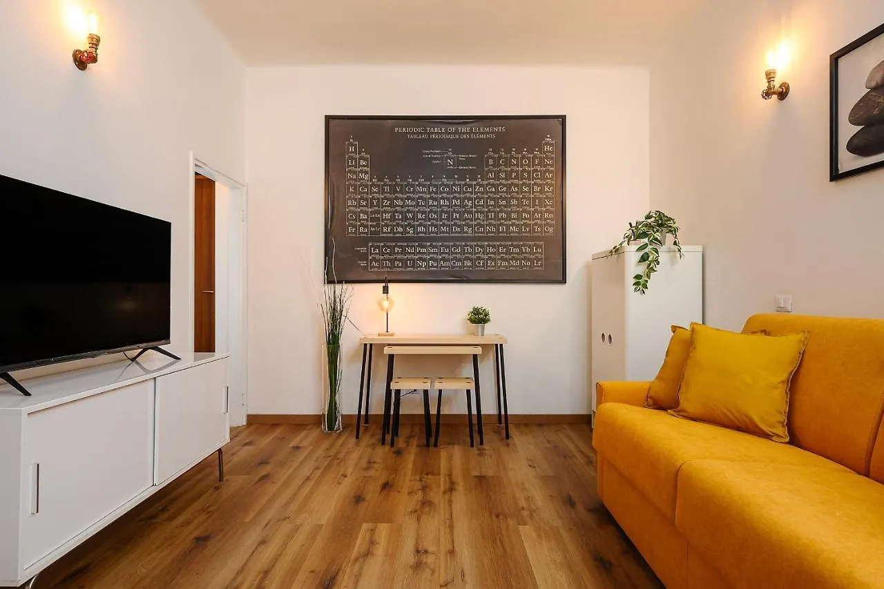 Tito Livio 35 - Monolocale Cool Apartment Milan Italy