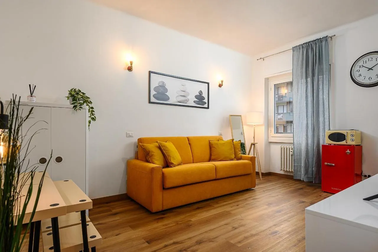 Tito Livio 35 - Monolocale Cool Apartment Milan 0*,  Italy